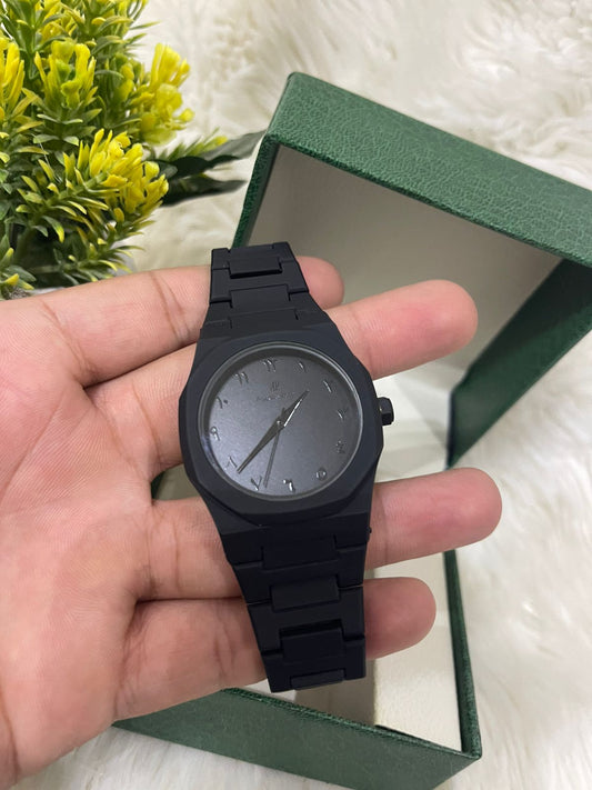 Carbon Phantom Watch – Ultra-Lightweight Bold Design